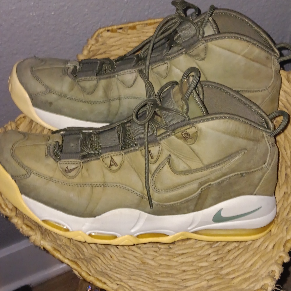 Nike air max uptempo urban green